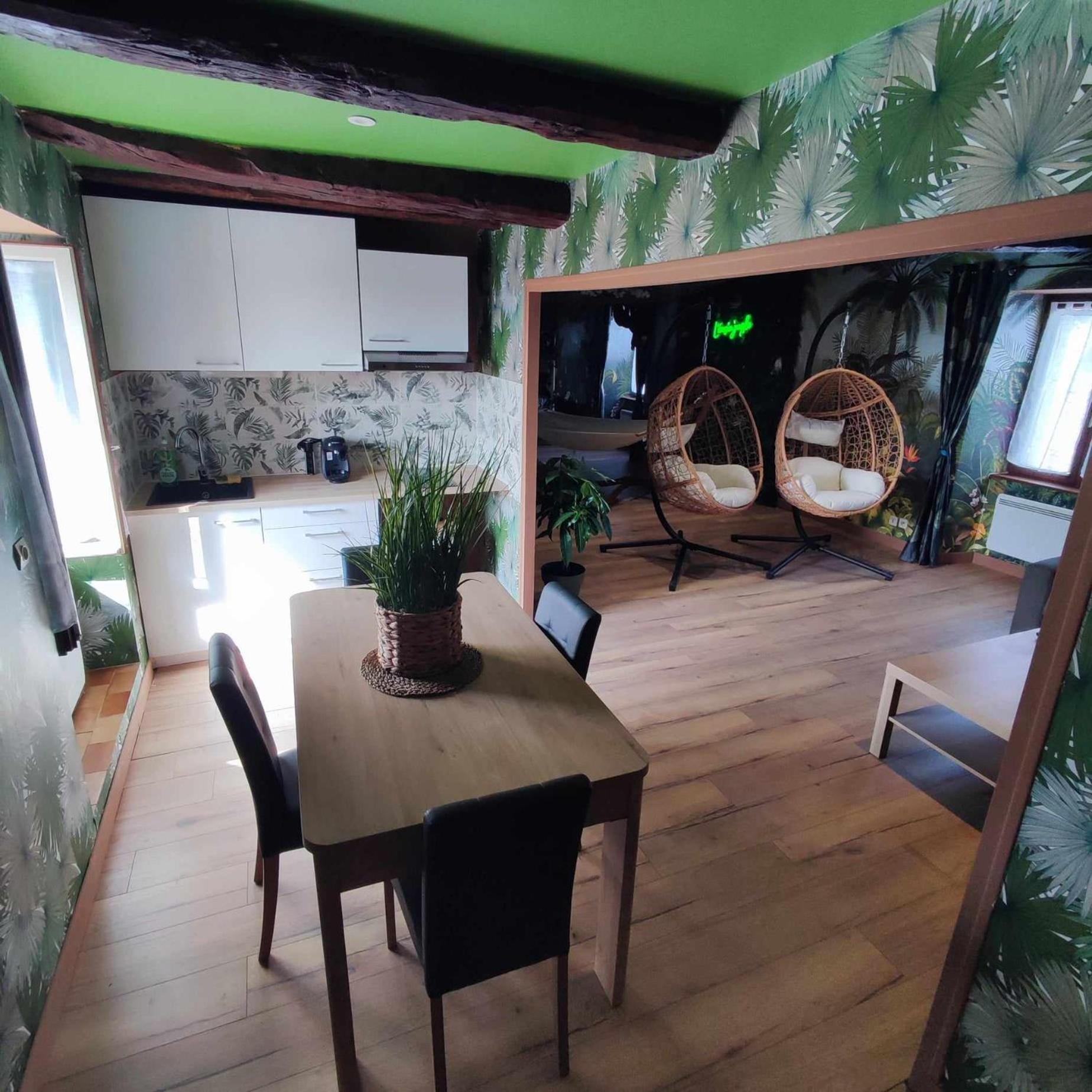 L'Evasion Jungle Apartamento Saint-Pierre-de-Plesguen Exterior foto